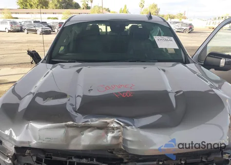 2023 Chevrolet Silverado 1500 4Wd Short Bed Rst from USA, damaged, VIN 2GCUDEED4P1127413